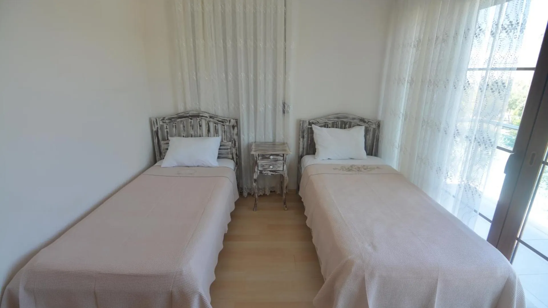 Nalyakonak Alacati Villa